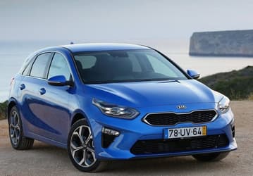 В продаже в России появились Kia Ceed 2025: проверенный мотор, 6-ступенчатый «автомат» и официальная гарантия — от 3,25 млн рублей