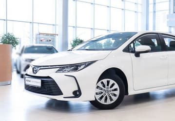 Новые Toyota Corolla с гарантией 100 000 км в России продают дешевле 3 млн рублей