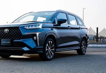Дешевле «китайцев»: в России нашли Toyota Veloz за 3,05 млн рублей, но машину придется подождать