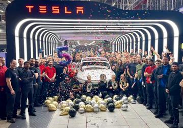 Самый продаваемый автомобиль в мире. Tesla на одном заводе в Берлине выпустила уже 500 000 Model Y