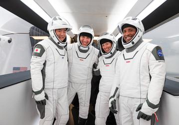Таких космических запусков в истории ещё не было: SpaceX отправила в космос миссию Fram2