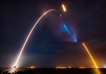 SpaceX доказала свою уникальность: компания запустила три совершенно разные миссии за два дня (зрелищные фото)