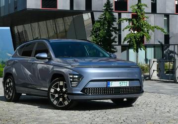 Представлен Hyundai Kona 2025 — современный автомобиль с богатым оснащением от 24 млн вон (1,4 млн рублей)
