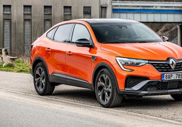 Renault Arkana подорожал в России в три раза: в 2019 году кроссовер можно было купить за 1 млн рублей, актуальная цена — больше 3 млн рублей