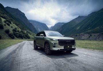 Стиль Range Rover, дёшево: на бывшем заводе Hyundai в России теперь собирают не только Solaris, но и Jaecoo — такие машины уже продаются
