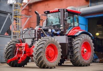 511 л.с., полный привод и «автомат». Представлен BELARUS 5022
