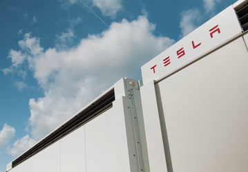 Одна такая батарея Tesla обеспечит электричеством около 3600 домов в течение часа. Создание Megapack показали вживую