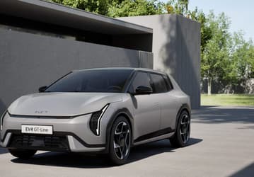 Представлен Kia EV4, способный бросить вызов Tesla Model 3: цена — 35 тысяч долларов, запас хода — до 530 км Kia EV4 станет доступным глобальным электромобилем автопроизводителя