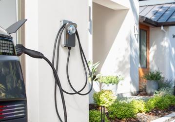 Зарядка за 4 часа и электроснабжение дома: ChargePoint представила зарядные станции Level 2