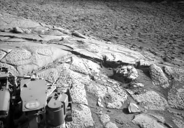 Марсоход Curiosity преодолел «Чёртовы Врата» и открыл неизведанный каньон на Марсе