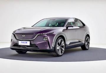Новейший кроссовер Mazda EZ-60 для Китая будет оснащен лучше, чем флагманский CX-90 для США: огромный экран с разрешением 5К и акустика с 23 динамиками