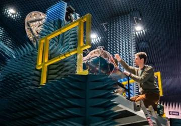 Ученые создали антенну будущего: новая технология ESA упростила радиосистему