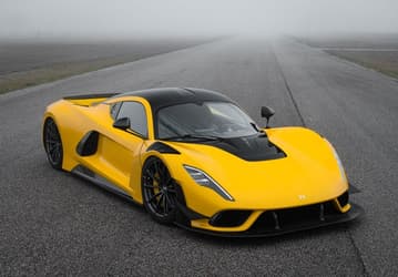Рекордные 2031 л.с. на ДВС: Hennessey Performance представила обновлённый гиперкар Venom F5 Evolution