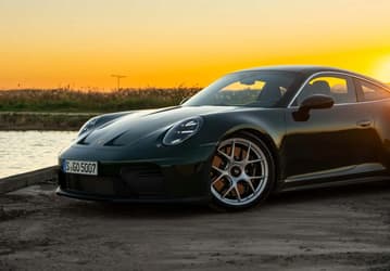 Porsche теряет миллионы из-за тарифов США и спада в Китае: прибыль упала на 40%