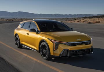 Kia Ceed уходит в историю, а его преемник — Kia K4 — получит «механику» и 1,0-литровый мотор