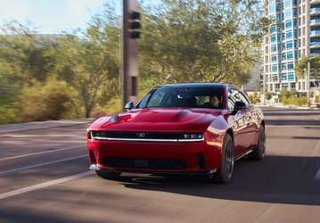 Dodge сворачивает производство Charger Daytona R/T. Стартовая цена в $60 000 отпугнула даже фанатов