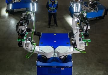 Dexterity и Kawasaki запускают массовое производство робота Mech на базе ИИ