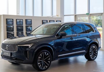 В Белоруссии перезапустили продажи Volvo: Volvo XC90 с 2,0-литровым мотором и гарантией 150 тыс. км — 135 тыс. евро (12,1 млн рублей)