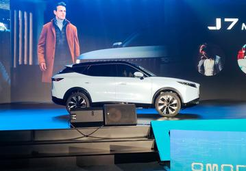 Новейший кроссовер Omoda C7 выходит в России: названы цены и комплектации