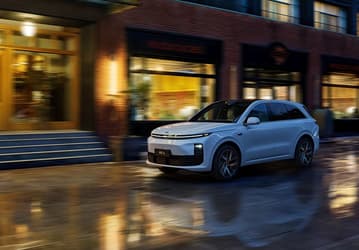 Самый дешёвый и популярный Li Auto: обновлённый кроссовер Li L6 2025 года оценили в 34 300 долларов (2,8 млн рублей)