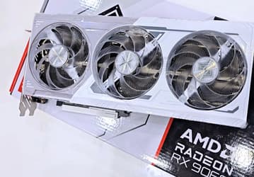 3,32 ГГц из коробки у видеокарты за 350 долларов. ASRock представила Radeon RX 9060 XT Steel Legend