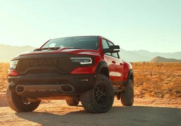 Ram возрождает Hemi V8: производство мощных двигателей возобновляется уже в июле 2025 года