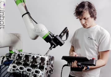 Без остановки конвейера: новые роботы для GM, Toyota и Ford бросили вызов движущимся конвейерам