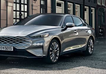 В Казахстане устроили распродажу Kia K8: 300 л.с. и 8-ступенчатый «автомат» — за 21,95 млн тенге (3,5 млн рублей)