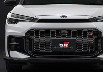 Анонсирована «заряженная» Toyota Corolla Cross GR Sport, она получила 9-ступенчатую секвентальную коробку передач и 2,0-литровый мотор
