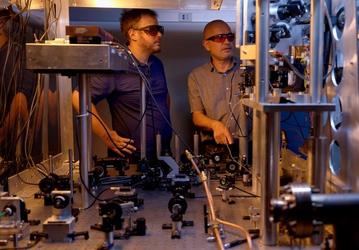 Точнее времени: для глобального эталона запущены новые часы NIST-F4 с точностью до секунды за 100 млн лет