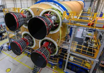 Технологии шаттлов против утечек: NASA экстренно заменило двигатель на лунной ракете SLS для миссии Artemis II