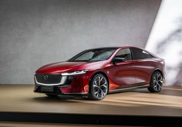 Новая Mazda6e: европейский дебют электромобиля с мощной батареей и задним приводом