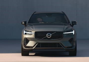 Volvo XC60 2026 подешевел на 20 тысяч долларов спустя всего две недели после начала продаж в Китае