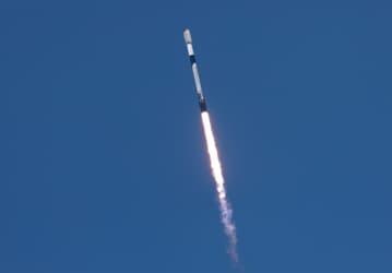 Три попытки отправить в космос ракету Starship провалились, но SpaceX ставит новые рекорды многоразовости с Falcon 9