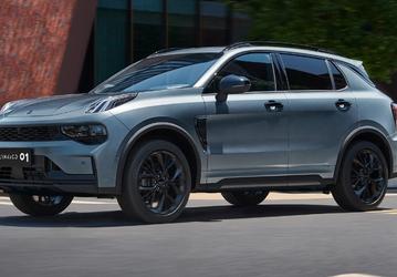 Представлен обновленный Lynk & Co 01: скидка в 4300 долларов, мощный мотор и 8-ступенчатый «автомат», которого нет у Volvo XC40 2026