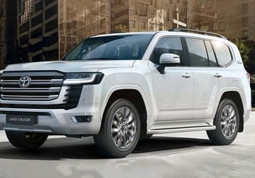 Россияне начали покупать больше машин Toyota: японская марка вернулась в топ-10 российского рынка