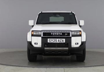 Представлен грузовой Toyota Land Cruiser 250. Теперь это двухместный внедорожник с огромным багажником