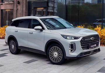 Аналог Geely Monjaro от Chery начали собирать и продавать в России — у него 8-ступенчатый «автомат», 2,0-литровый мотор и полный привод