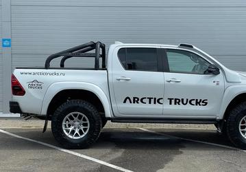 В продаже в России появился Toyota Hilux 2025 в особо внедорожном исполнении с доработками от Arctic Trucks