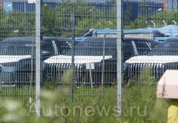 Что происходит на бывших российских заводах Toyota и GM в Петербурге, рассказал Autonews