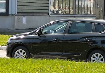 «Искра» всё никак не разгорится: темпы сборки Lada Iskra — по-прежнему 10 штук в день, машины с конвейера уходят на доработку