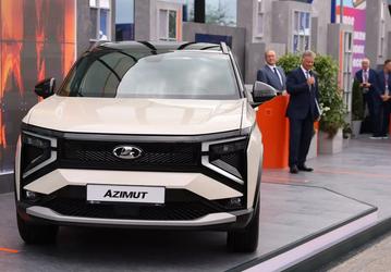 Lada Azimut — во многом первый. Новейший кроссовер АвтоВАЗа получит голосовое управление через GigaChat и мультимедийную платформу на базе решений Сбера