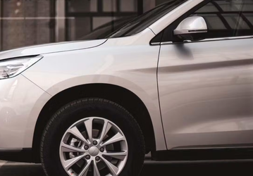 Теперь по полному циклу, со сваркой и окраской: на бывшем российском заводе Peugeot-Citroen-Mitsubishi наладили сборку Haval M6
