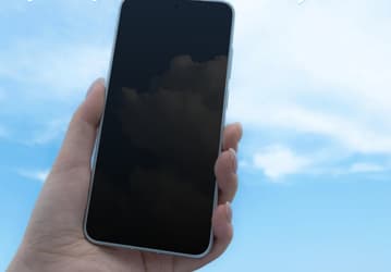 Самая узкая белая рамка в мире: рассекречен Meizu 22