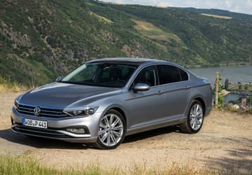 Китайцы выбирают Volkswagen, Nissan, Toyota, Audi и Honda. В новейшем топ-10 самых продаваемых бензиновых седанов оказалось всего две модели местных брендов