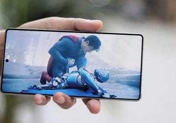 Как минимум в одном Galaxy S26 Ultra превзойдет Galaxy S25 Ultra — он получит совершенно новый экран: это повысит автономность и позволит сделать смартфон тоньше