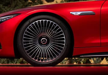Санкциям вопреки: в Россию привезли новейшие Mercedes-Maybach SL 680 с мощным мотором V8