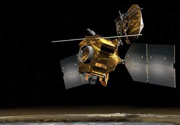 NASA научило 17-летний марсианский орбитальный аппарат новым трюкам: поиск воды на Марсе выходит на новый уровень