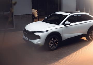 На замену Geely Tugella: выпускаемый в России новый полноприводный купе-кроссовер Haval F7x подешевел