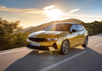 Представлены обновлённые Opel Astra и Astra Sports Tourer: 196 л.с., 83 км без капли бензина и новая коробка передач